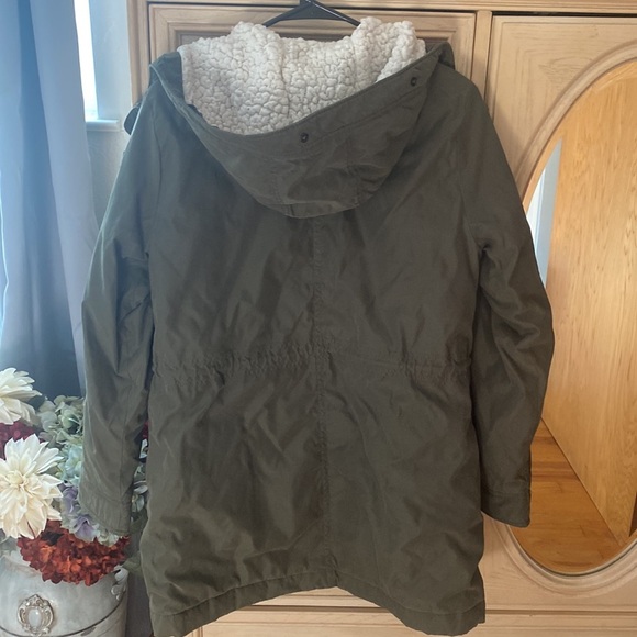 Winter Coat - Picture 8 of 8